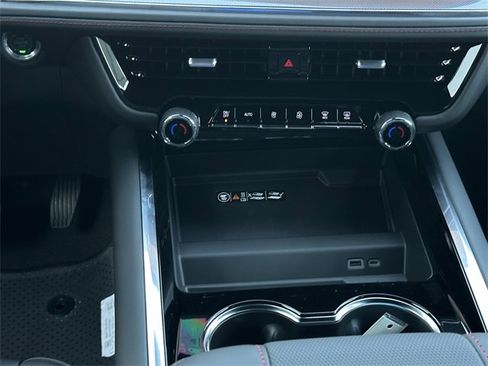 New 2026 Chevrolet Suburban RST image 13