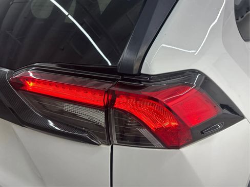 Used 2020 Toyota RAV4 XLE w/ Convenience Package image 32