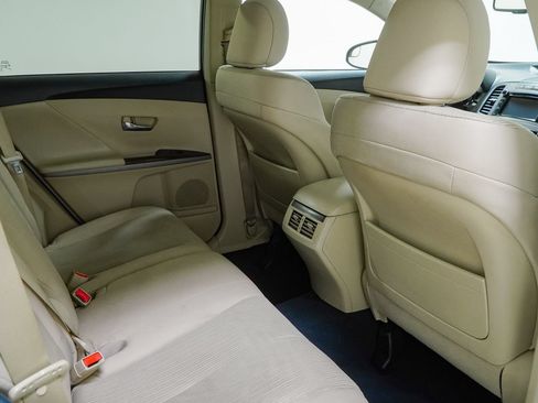 Used 2013 Toyota Venza LE FWD image 36