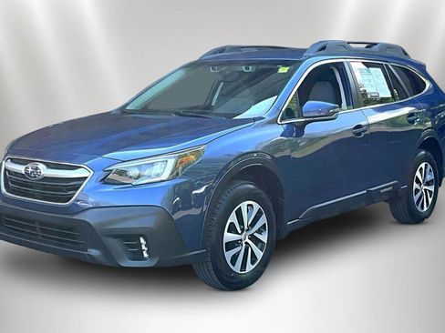 Used 2021 Subaru Outback Premium AWD/4WD image 3