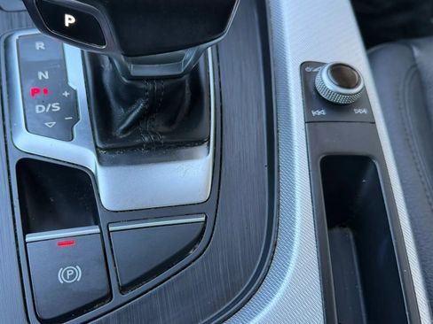 Used 2018 Audi A4 2.0T Premium w/ Convenience Package image 23