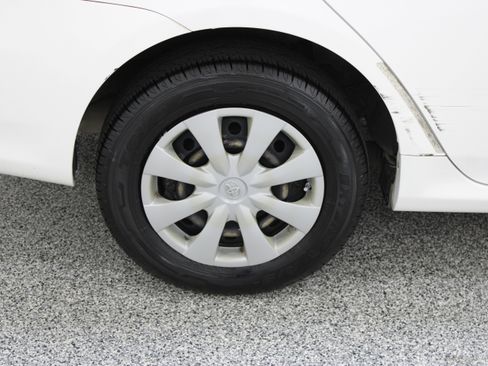 Used 2011 Toyota Corolla LE FWD image 6