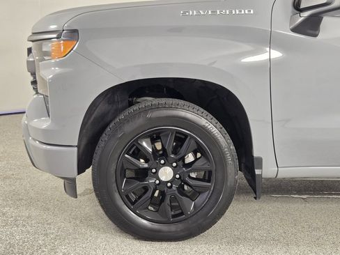 Used 2024 Chevrolet Silverado 1500 Custom RWD image 8