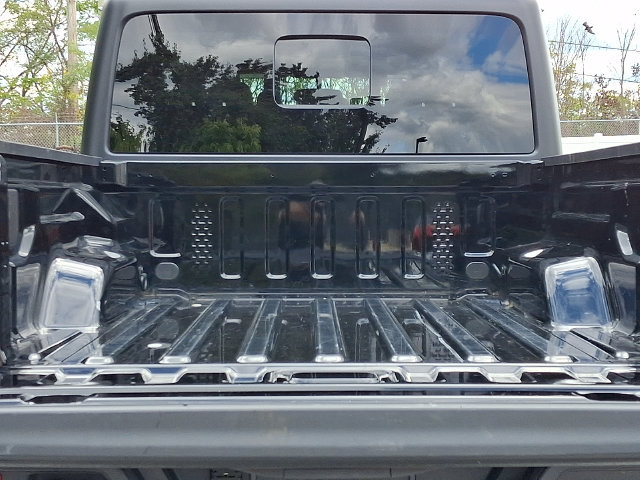 Used 2025 Jeep Gladiator Sport AWD/4WD image 28
