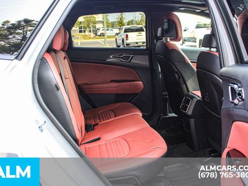 Used 2025 Kia Sportage SX AWD/4WD image 18
