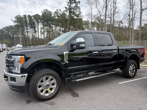 Used 2018 Ford F250 Lariat w/ Lariat Ultimate Package image 2