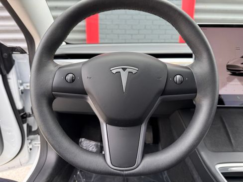 Used 2023 Tesla Model 3 Standard Range RWD image 24