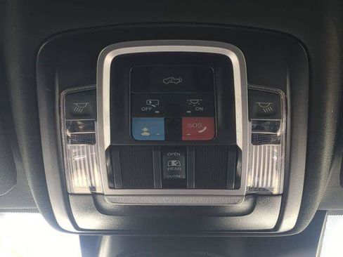 Certified 2025 RAM 2500 Limited AWD/4WD image 23