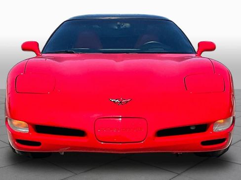 Used 2001 Chevrolet Corvette Coupe w/ Preferred Equipment Group2 RWD image 3