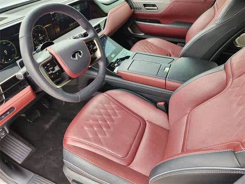 Certified 2025 INFINITI QX80 Autograph w/ Premium Cargo Package image 2