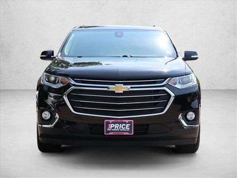 Used 2021 Chevrolet Traverse LT AWD/4WD image 2