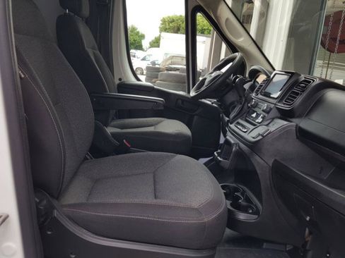 Used 2025 RAM ProMaster 2500 w/ Convenience Group FWD image 20