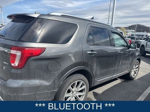 Used 2017 Ford Explorer Limited image 5