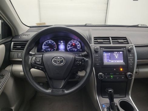 Used 2017 Toyota Camry LE image 22