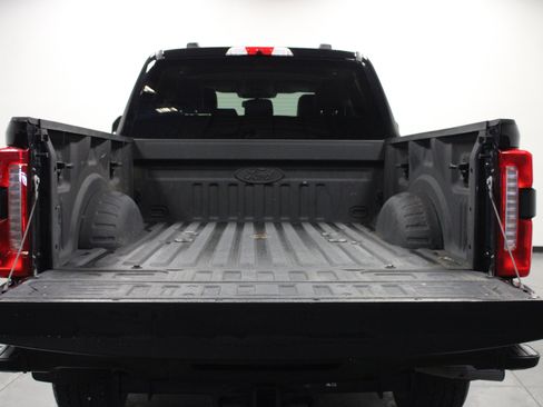 Used 2025 Ford F250 Lariat w/ Black Appearance Package AWD/4WD image 14