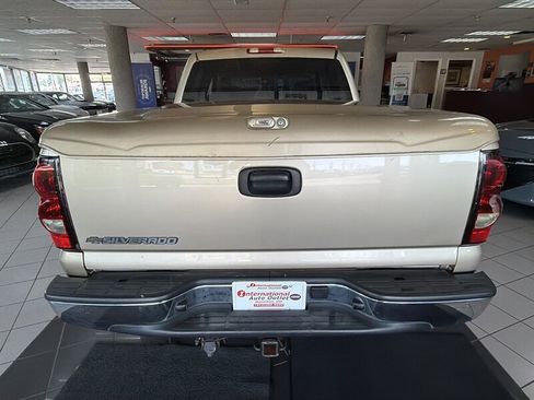 Used 2006 Chevrolet Silverado 1500 LS RWD image 7