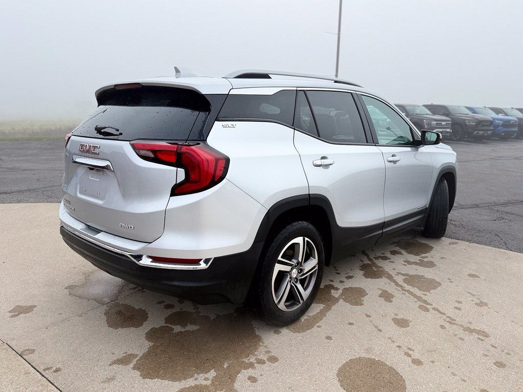 Used 2020 GMC Terrain SLT AWD/4WD image 2