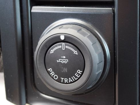 Used 2022 Ford F150 Raptor w/ Equipment Group 801A High AWD/4WD image 12