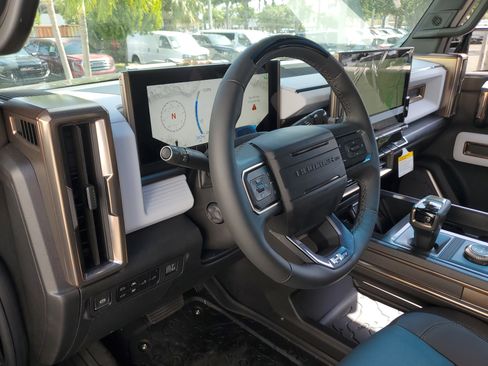 New 2025 GMC Hummer EV 3X w/ Battery Pack, 24 Module Pack image 19