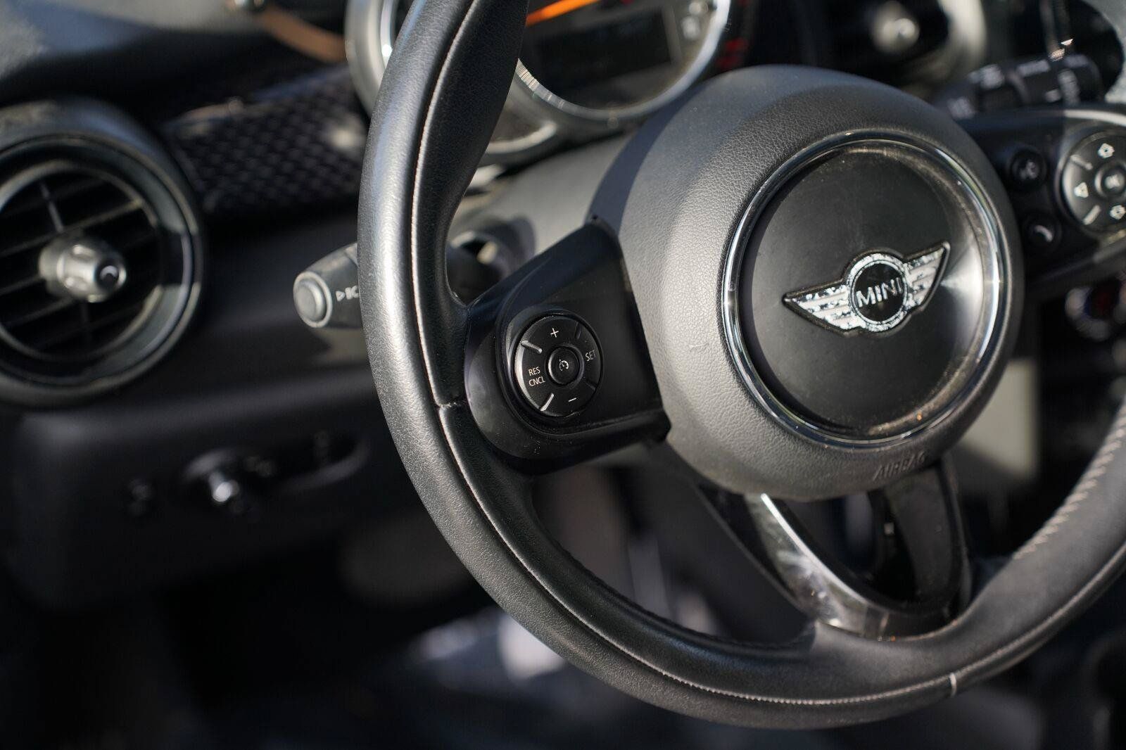 Used 2016 MINI Cooper S FWD image 13