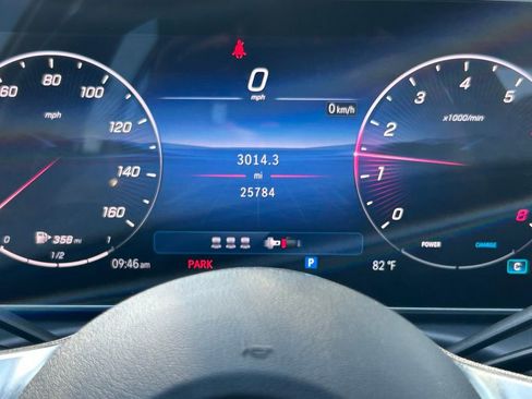 Used 2025 Mercedes-Benz C 300 4MATIC Sedan image 20