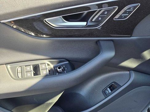 Used 2025 Audi Q7 2.0T Premium w/ Convenience Package image 27