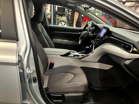 Used 2023 Toyota Camry LE image 8