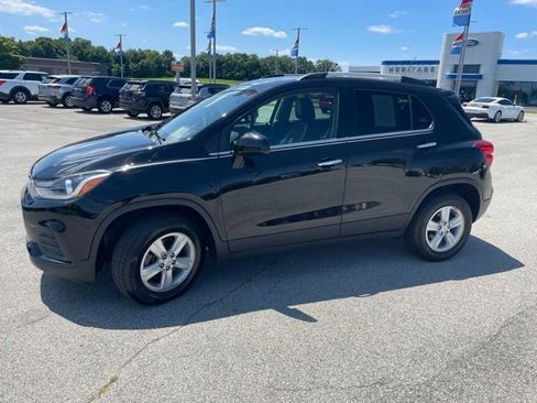 Used 2020 Chevrolet Trax LT w/ Driver Confidence Package AWD/4WD image 4