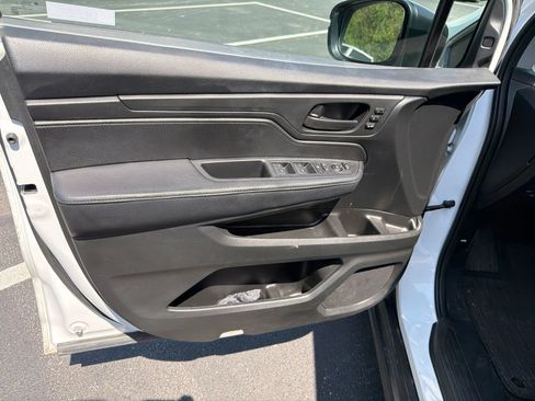 Used 2021 Honda Odyssey EX-L image 11