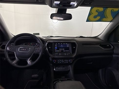 Used 2023 GMC Acadia AT4 image 10