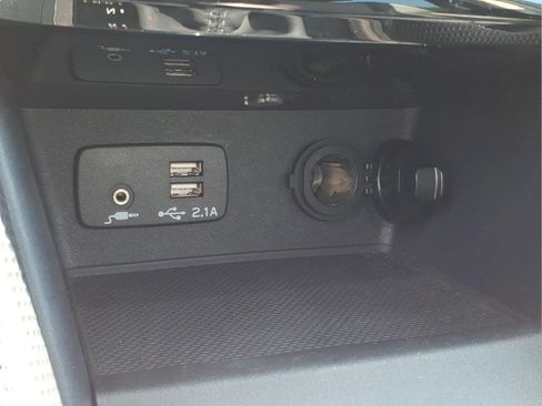Certified 2023 Subaru Forester Touring AWD/4WD image 19
