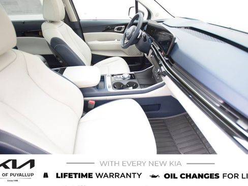 New 2025 Kia Carnival SX Prestige image 16