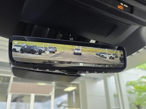 New 2026 Subaru Outback Touring AWD/4WD image 18