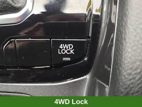 Used 2023 Jeep Compass Latitude AWD/4WD image 37