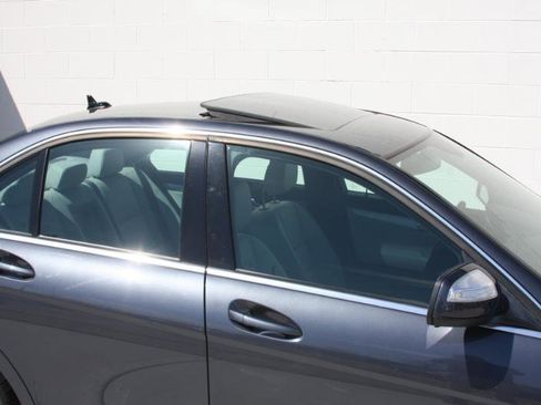 Used 2009 Mercedes-Benz C 300 4MATIC Sedan image 7