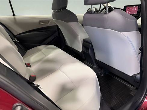 Used 2022 Toyota Corolla LE w/ LE Convenience Package image 30