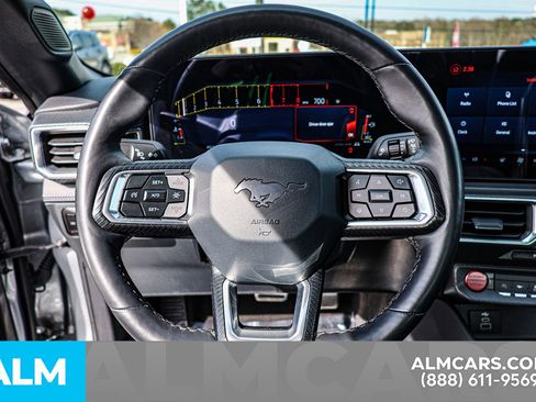 Used 2025 Ford Mustang Premium image 23