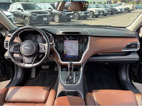 Used 2022 Subaru Outback Touring AWD/4WD image 9