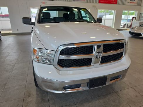 Used 2022 RAM 1500 Classic SLT AWD/4WD image 4