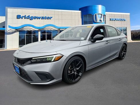 Used 2023 Honda Civic Sport image 3