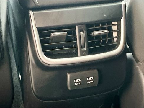 Used 2022 Subaru Outback Premium image 26