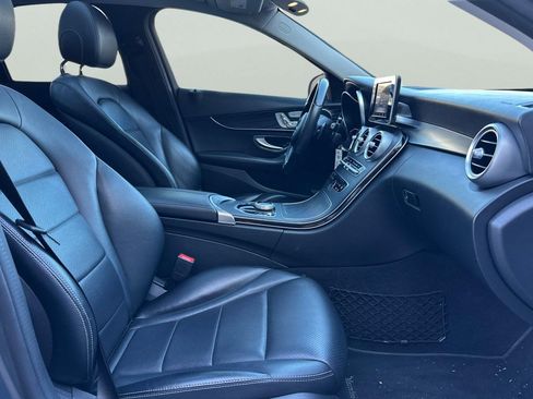 Used 2017 Mercedes-Benz C 300 Sedan image 19