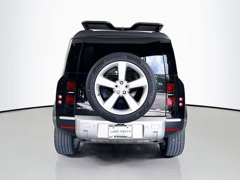 Used 2023 Land Rover Defender 110 SE AWD/4WD image 6