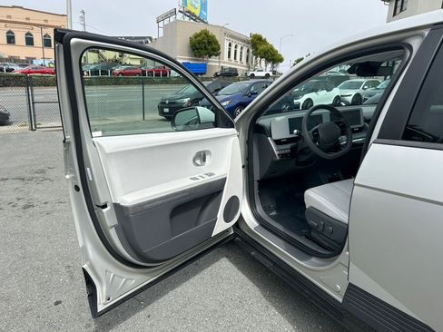 Used 2023 Hyundai Ioniq 5 SEL w/ Cargo Package RWD image 9