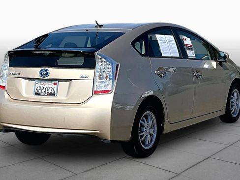 Used 2011 Toyota Prius Three w/ Navigation Pkg FWD image 12