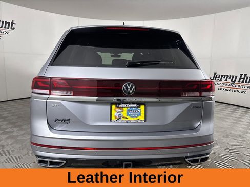 Used 2024 Volkswagen Atlas SEL Premium R-Line image 6