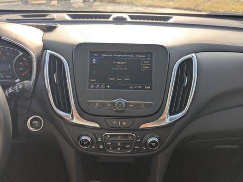 Used 2024 Chevrolet Equinox LT image 14