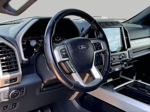 Certified 2022 Ford F250 Lariat w/ Lariat Ultimate Package AWD/4WD image 18