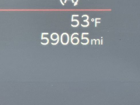 Used 2024 Kia Sorento S image 19