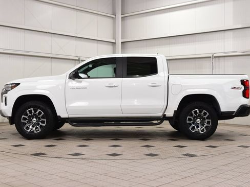 Used 2024 Chevrolet Colorado Z71 w/ Z71 Convenience Package 2 AWD/4WD image 4